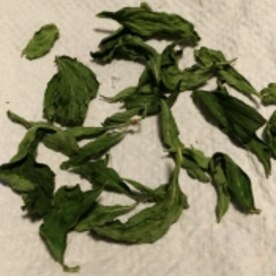 電子レンジde簡単 色鮮やか乾燥バジル レシピ 作り方 By コイクウィン 楽天レシピ 電子レンジde簡単 色鮮やか乾燥バジル レシピ 作り方 By コイクウィン 楽天レシピ